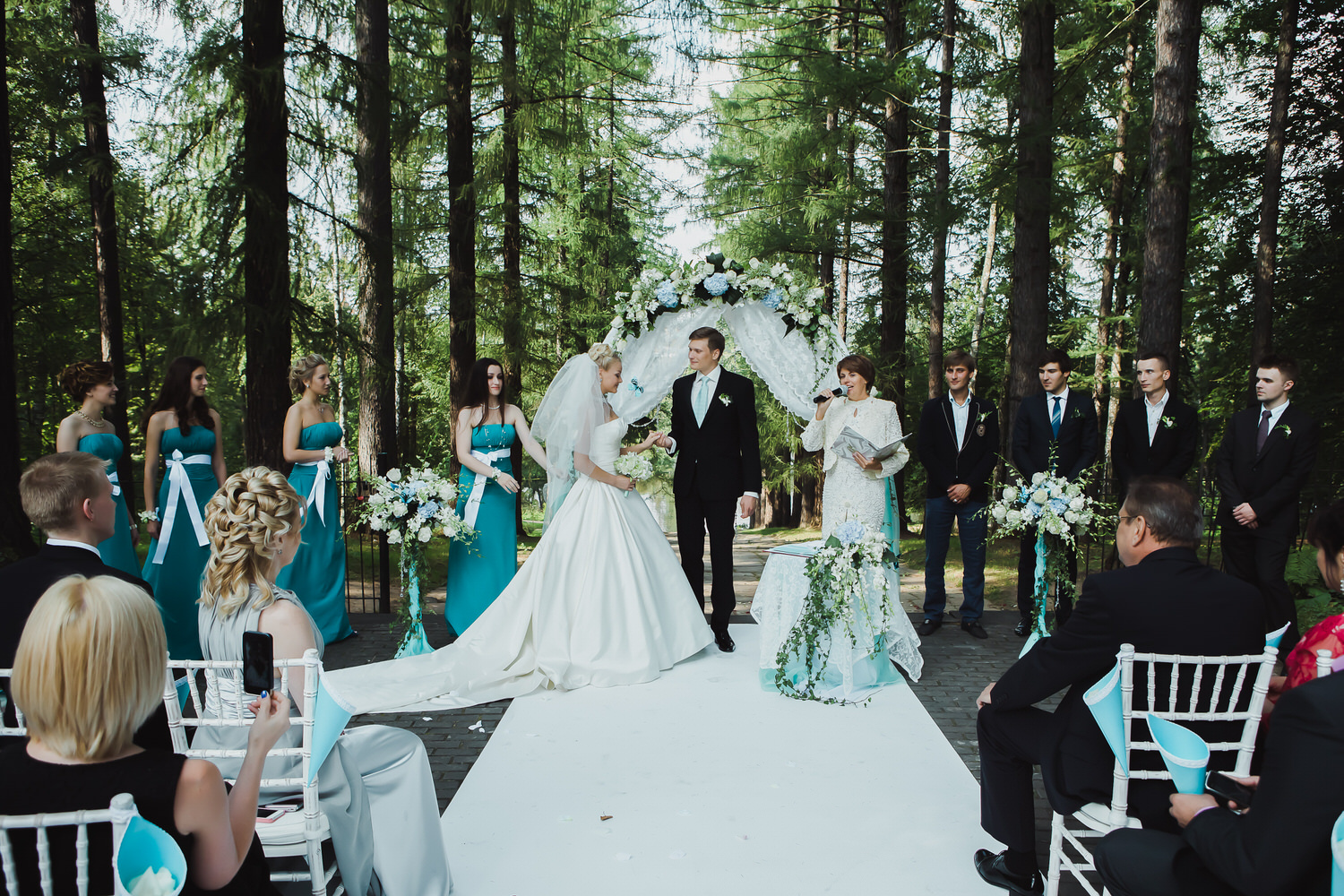 свадьба в шатре усадьбы середниково