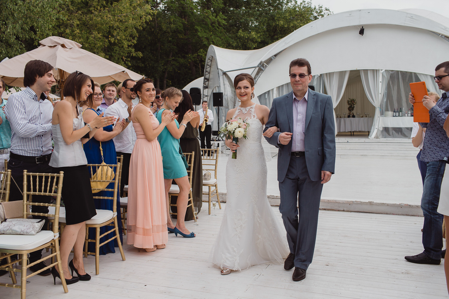 свадьба в шатре у воды в москве